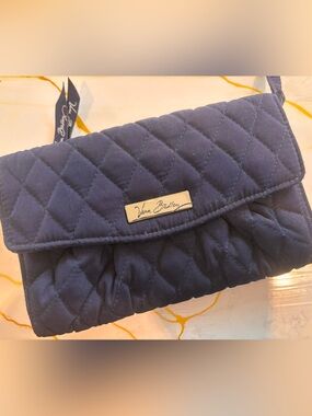 Vera Bradley Quilted Navy-Black Zip bag